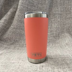 Coral 20 oz Yeti Tumbler with Magslider Lid